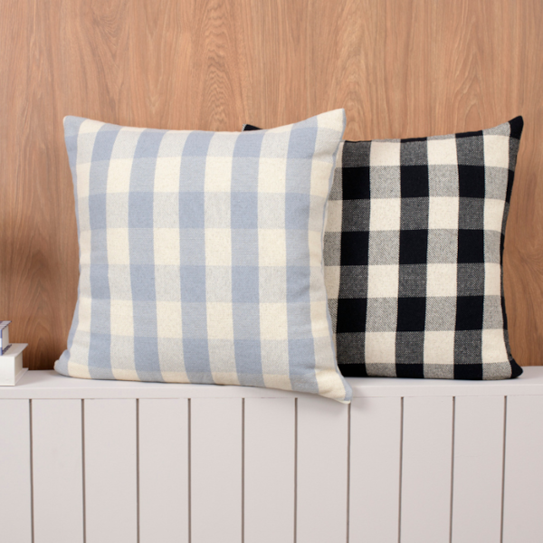Almofada Milanno c/ Enchimento 100% algodão 60cm X 60cm Lavive - Preto Almofada Milanno c/ Enchimento 100% algodão 60cm X 60cm Lavive - Preto