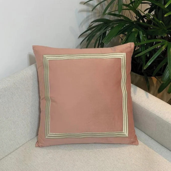 Almofada Veludo Cheia Com Bordado 52 x 52 Decortextil - Rosa Almofada Veludo Cheia Com Bordado 52 x 52 Decortextil - Rosa