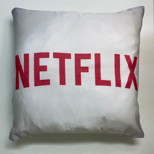 Capa de Almofada 40cm X 40cm Estampa Divertida - Netflix Capa de Almofada 40cm X 40cm Estampa Divertida - Netflix