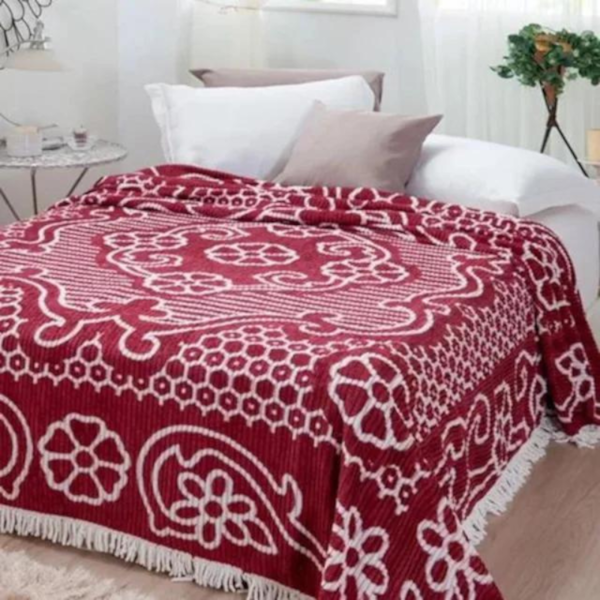 Colcha Casal Chenille Canelada Linha Jolitex - Bruna Vinho/Branco Colcha Casal Chenille Canelada Linha Jolitex - Bruna Vinho/Branco