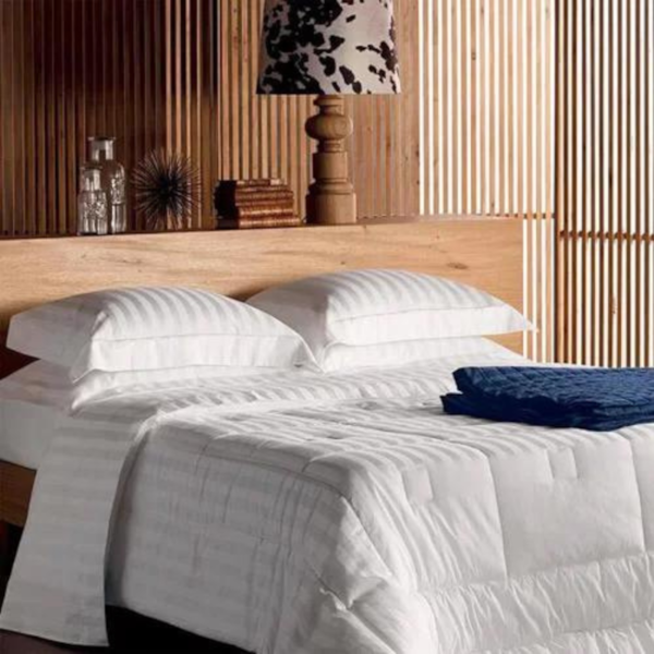 Jogo de Cama Queen Stripe Percal 260 Fios 04 Peças Andreza - (Confira cores disponíveis) Jogo de Cama Queen Stripe Percal 260 Fios 04 Peças Andreza - (Confira cores disponíveis)