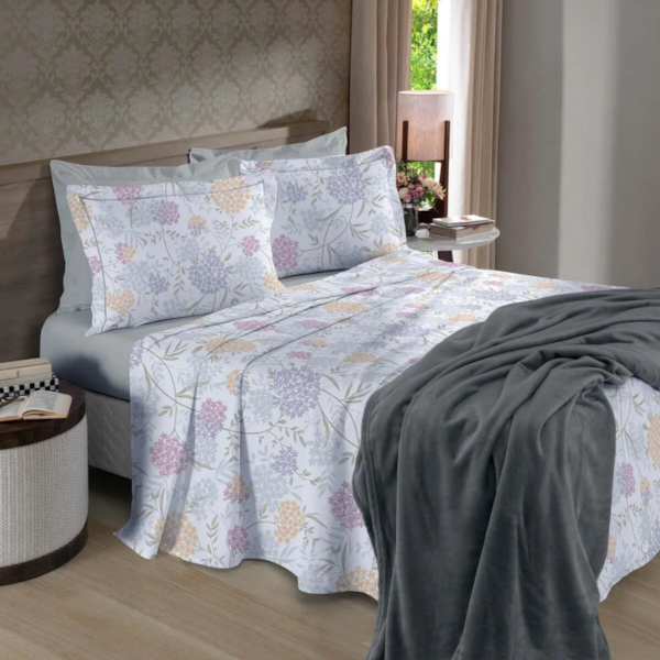 Jogo de Cama Solteiro 03 Peças Linha Reflete Estampado Bouton - Beatrice/Salmão Jogo de Cama Solteiro 03 Peças Linha Reflete Estampado Bouton - Beatrice/Salmão