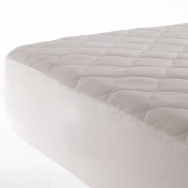 Protetor de colchão Gold Casal 1,40 X 1,90 Impermeável Slip - Plooma Protetor de colchão Gold Casal 1,40 X 1,90 Impermeável Slip - Plooma
