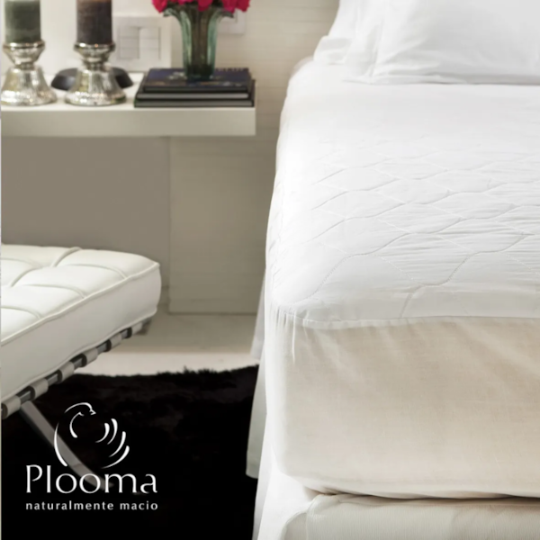 Protetor de colchão Gold Queen 1,60 X 2,00 Impermeável Slip - Plooma Protetor de colchão Gold Queen 1,60 X 2,00 Impermeável Slip - Plooma
