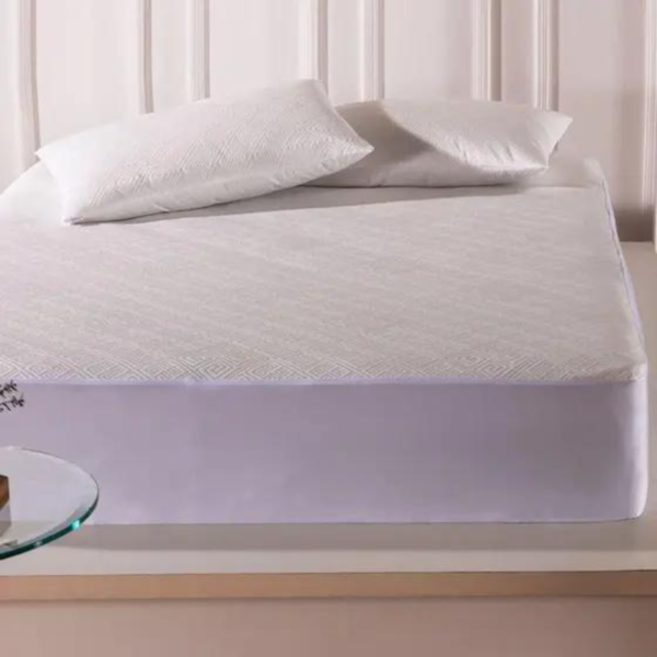 Protetor de Colchão Queen Impermeável Linha Comfort Juma - Branco Protetor de Colchão Queen Impermeável Linha Comfort Juma - Branco