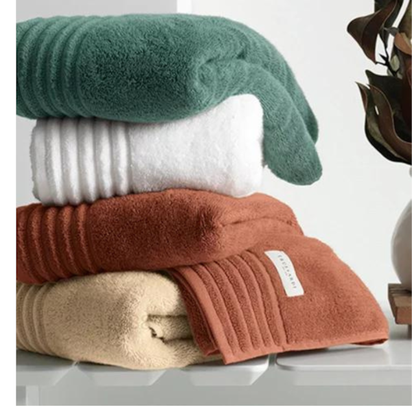 Toalha de Banho Imperiale 100% Algodão - Trussardi (Confira cores disponíveis) Toalha de Banho Imperiale 100% Algodão - Trussardi (Confira cores disponíveis)