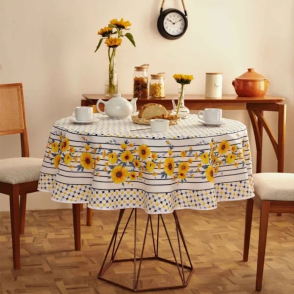Toalha de Mesa Redonda Pop1,55m 4 lugares Estampada Lepper- Campestre Toalha de Mesa Redonda Pop1,55m 4 lugares Estampada Lepper- Campestre
