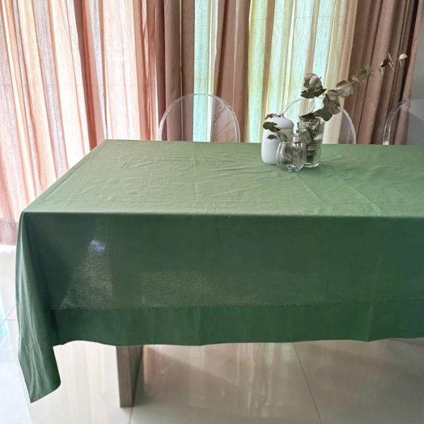 Toalha de Mesa Retangular A Jour 1,60m x 2,10m Argivai - (Confira cores disponíveis) Toalha de Mesa Retangular A Jour 1,60m x 2,10m Argivai - (Confira cores disponíveis)