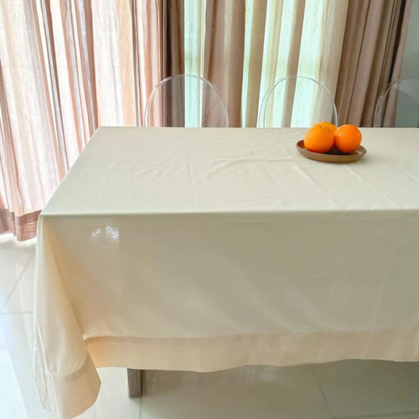 Toalha de Mesa Retangular A Jour 2,10m x 2,10m Argivai - (Confira cores disponíveis) Toalha de Mesa Retangular A Jour 2,10m x 2,10m Argivai - (Confira cores disponíveis)