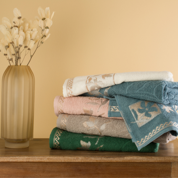 Toalha de Rosto Florence 50cm X 75cm Cavhome - (Confira cores disponíveis) Toalha de Rosto Florence 50cm X 75cm Cavhome - (Confira cores disponíveis)