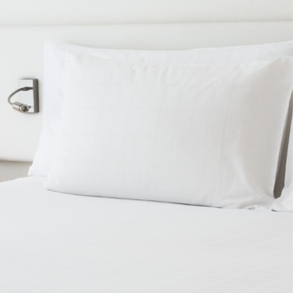 Travesseiro Suite Collection 700G Suporte Firme 50x70 lufamar - Marselha Travesseiro Suite Collection 700G Suporte Firme 50x70 lufamar - Marselha